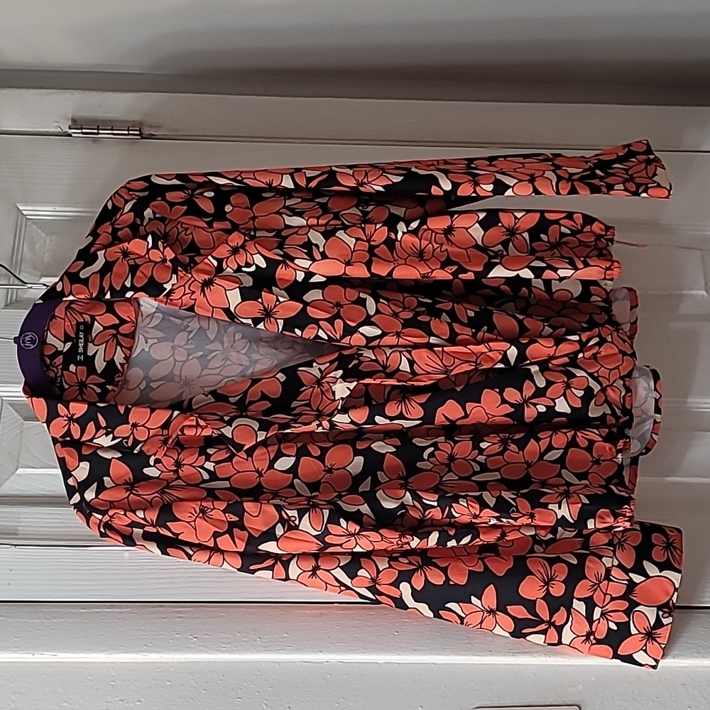Floral print long-sleeved draped blouse